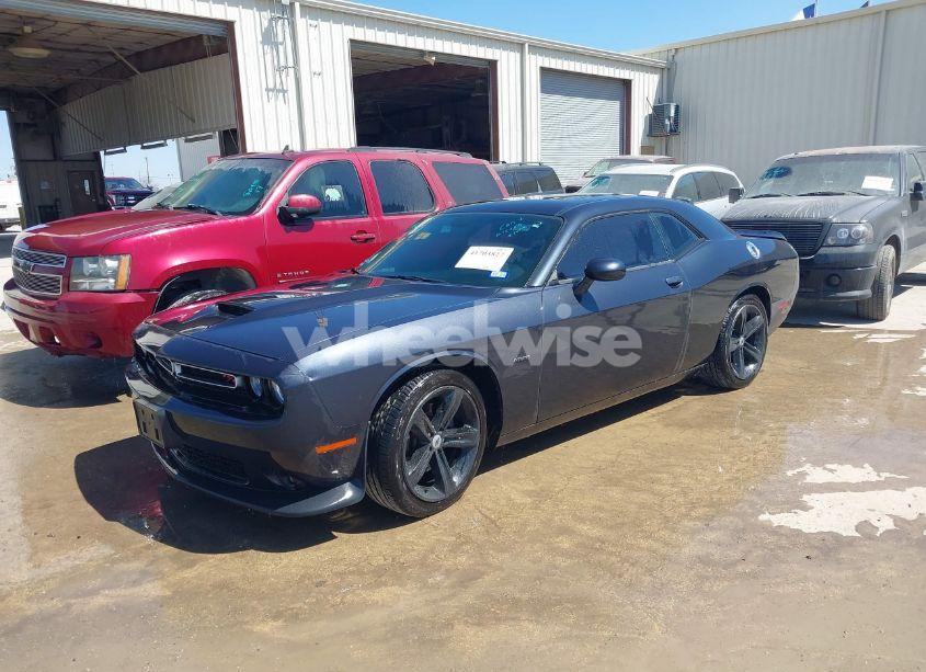 Photo 2 of 2019 Dodge Challenger R/T (VIN 2C3CDZBT6KH629374)