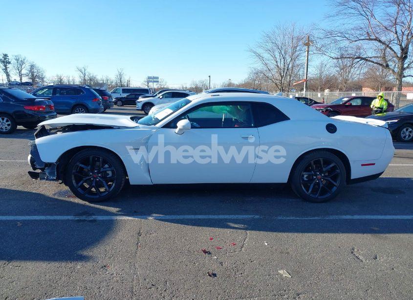 Photo 14 of 2021 Dodge Challenger R/T (VIN 2C3CDZBT6MH571236)