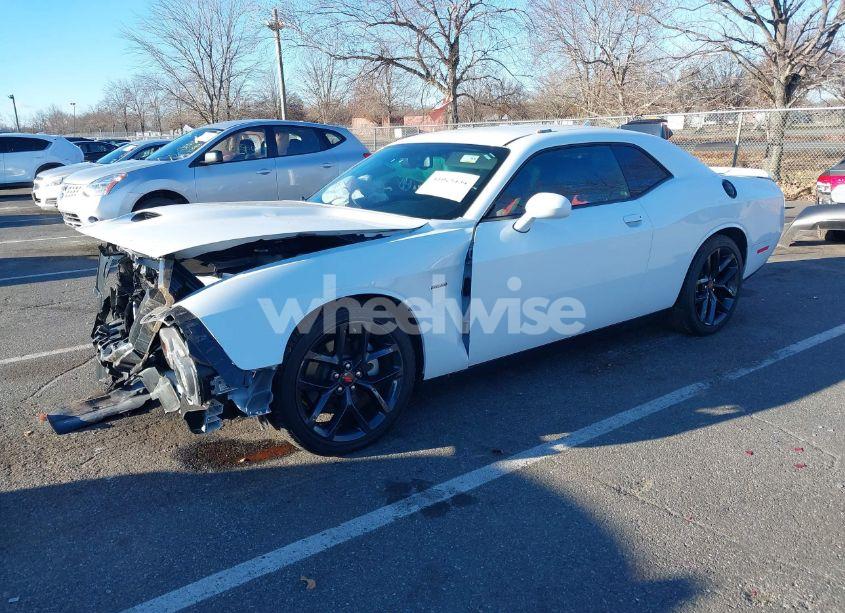 Photo 2 of 2021 Dodge Challenger R/T (VIN 2C3CDZBT6MH571236)