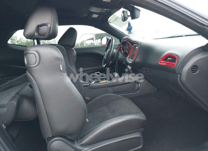 Photo 5 of 2021 Dodge Challenger R/T (VIN 2C3CDZBT6MH604364)