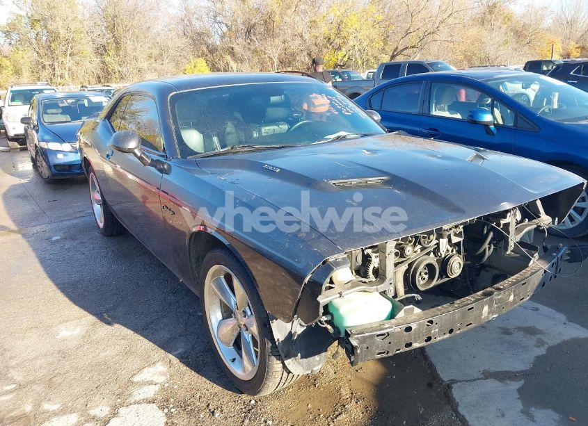 2016 Dodge Challenger R/T PLUS (VIN 2C3CDZBT7GH101124) main photo