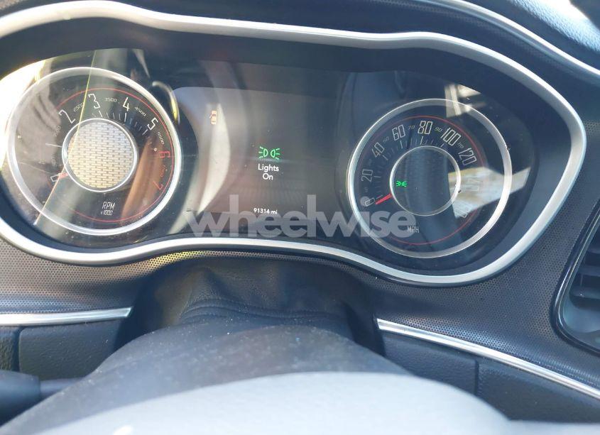 Photo 7 of 2016 Dodge Challenger R/T PLUS (VIN 2C3CDZBT7GH101124)