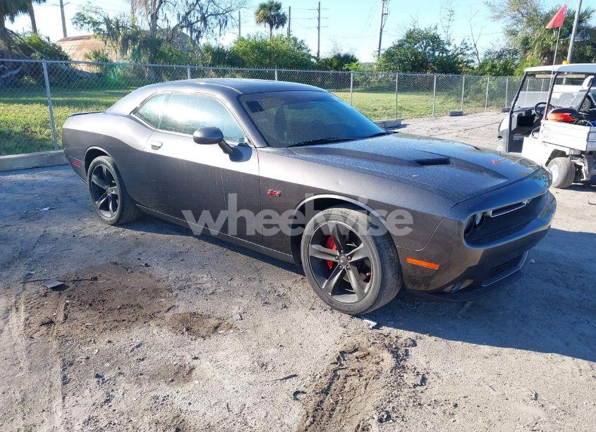 2016 Dodge Challenger R/T (VIN 2C3CDZBT7GH256904) main photo