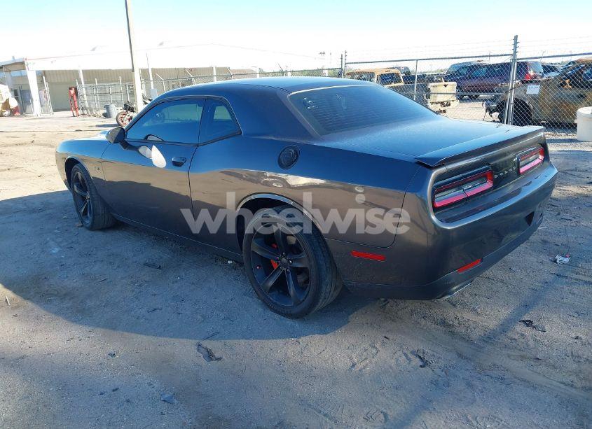 Photo 3 of 2016 Dodge Challenger R/T (VIN 2C3CDZBT7GH256904)