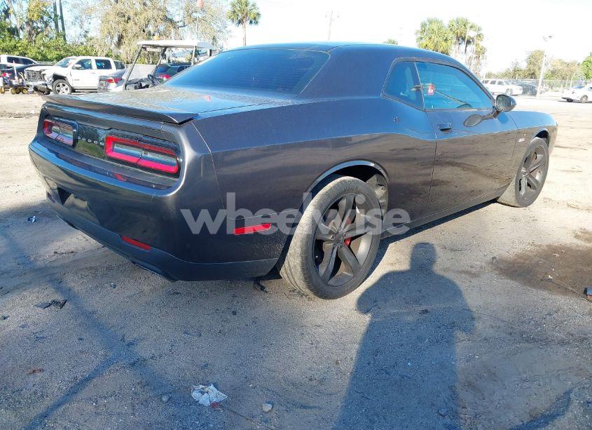 Photo 4 of 2016 Dodge Challenger R/T (VIN 2C3CDZBT7GH256904)