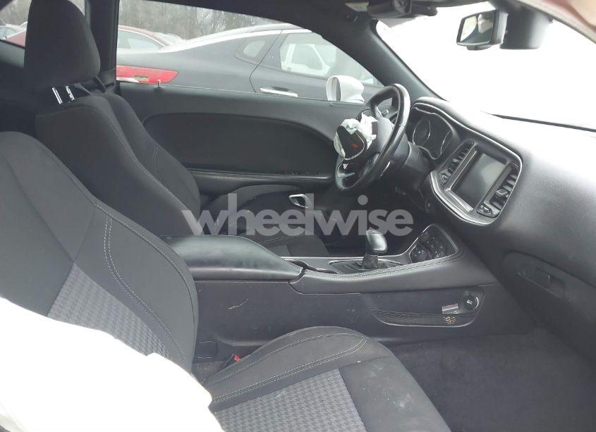 Photo 5 of 2017 Dodge Challenger R/T (VIN 2C3CDZBT7HH629473)