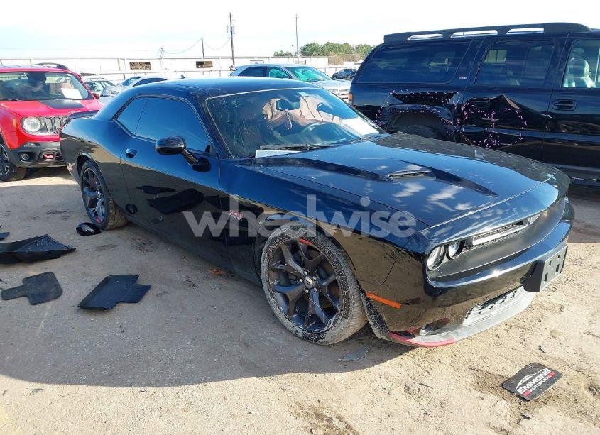2017 Dodge Challenger R/T PLUS (VIN 2C3CDZBT7HH668404) main photo
