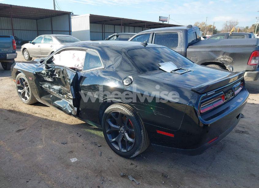 Photo 3 of 2017 Dodge Challenger R/T PLUS (VIN 2C3CDZBT7HH668404)