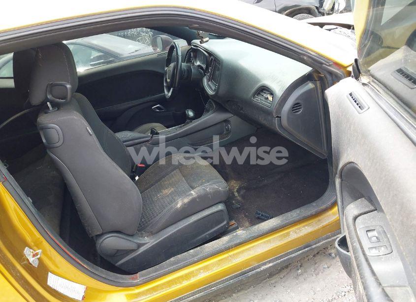 Photo 5 of 2018 Dodge Challenger R/T (VIN 2C3CDZBT7JH204339)