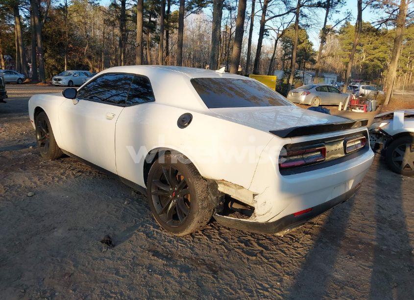 Photo 3 of 2018 Dodge Challenger R/T (VIN 2C3CDZBT7JH260149)