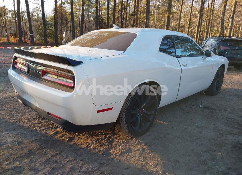 Photo 4 of 2018 Dodge Challenger R/T (VIN 2C3CDZBT7JH260149)