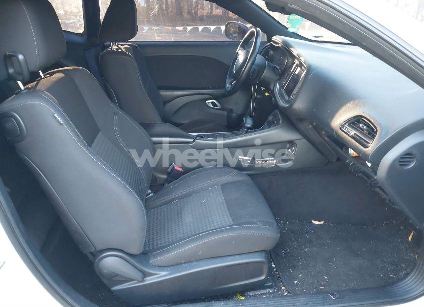 Photo 5 of 2018 Dodge Challenger R/T (VIN 2C3CDZBT7JH260149)