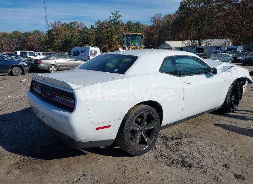 Photo 13 of 2018 Dodge Challenger R/T (VIN 2C3CDZBT7JH271149)
