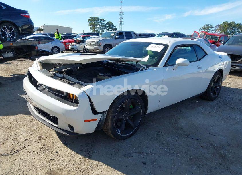 Photo 2 of 2018 Dodge Challenger R/T (VIN 2C3CDZBT7JH271149)