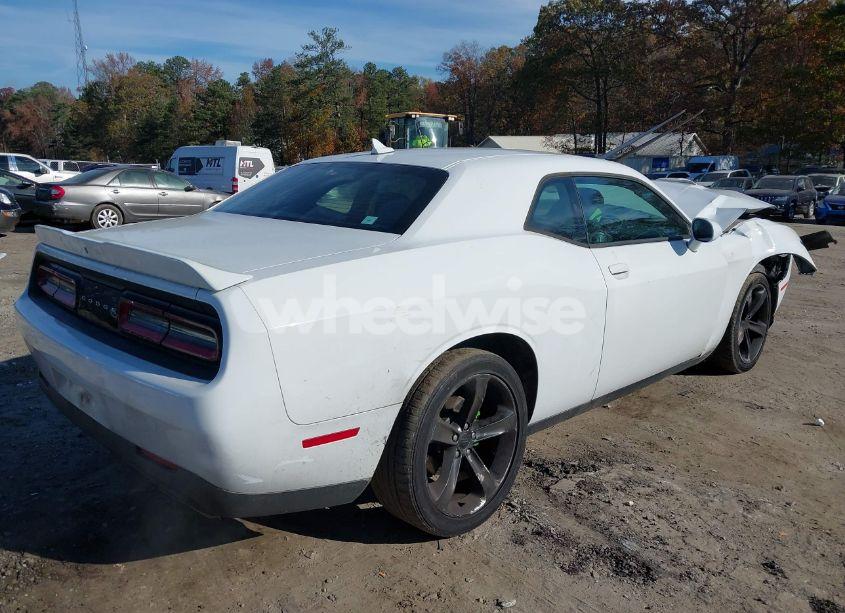 Photo 4 of 2018 Dodge Challenger R/T (VIN 2C3CDZBT7JH271149)