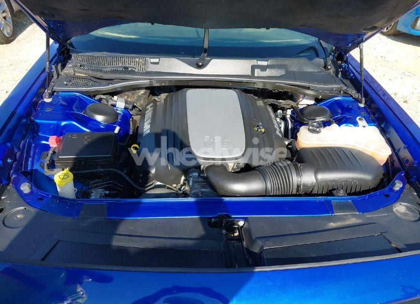 Photo 10 of 2018 Dodge Challenger R/T (VIN 2C3CDZBT7JH271815)