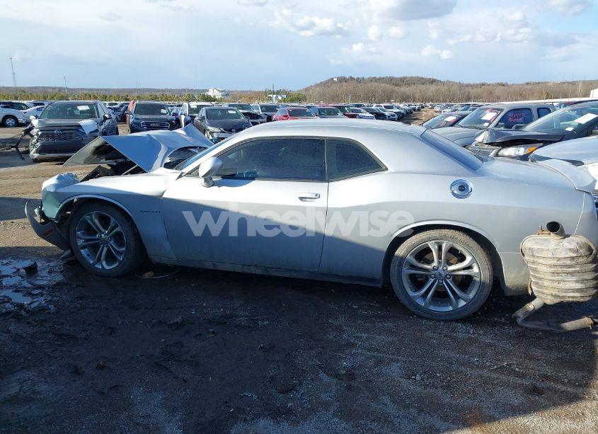 Photo 13 of 2021 Dodge Challenger R/T (VIN 2C3CDZBT7MH542375)