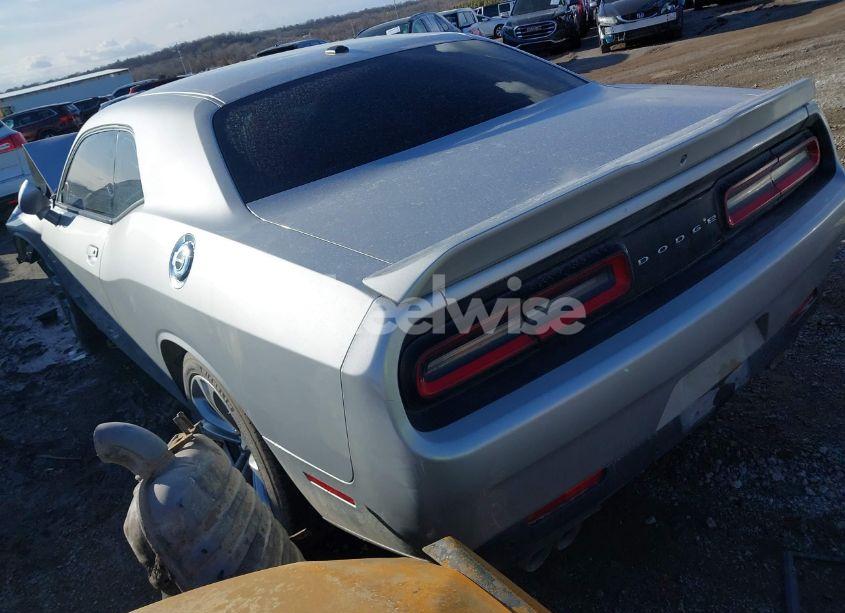 Photo 3 of 2021 Dodge Challenger R/T (VIN 2C3CDZBT7MH542375)