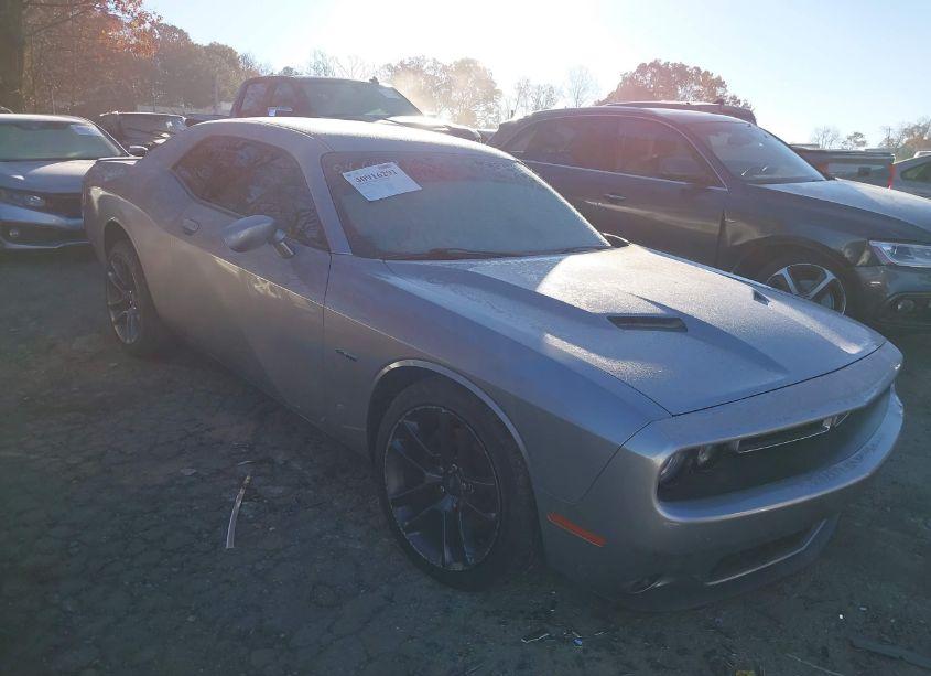 2017 Dodge Challenger R/T (VIN 2C3CDZBT8HH555061) main photo
