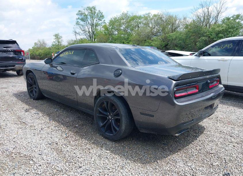 Photo 3 of 2018 Dodge Challenger R/T (VIN 2C3CDZBT8JH271855)