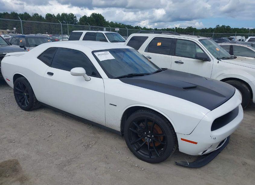 2018 Dodge Challenger R/T (VIN 2C3CDZBT8JH332959) main photo
