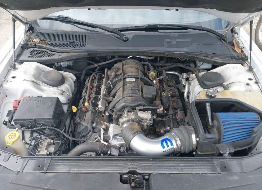 Photo 10 of 2018 Dodge Challenger R/T (VIN 2C3CDZBT8JH332959)