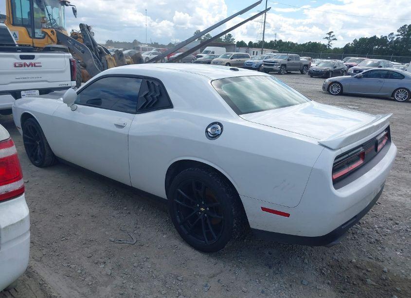 Photo 3 of 2018 Dodge Challenger R/T (VIN 2C3CDZBT8JH332959)