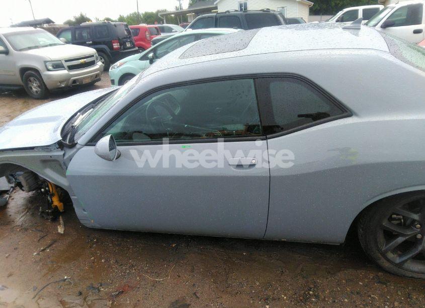 Photo 14 of 2021 Dodge Challenger R/T (VIN 2C3CDZBT8MH564773)