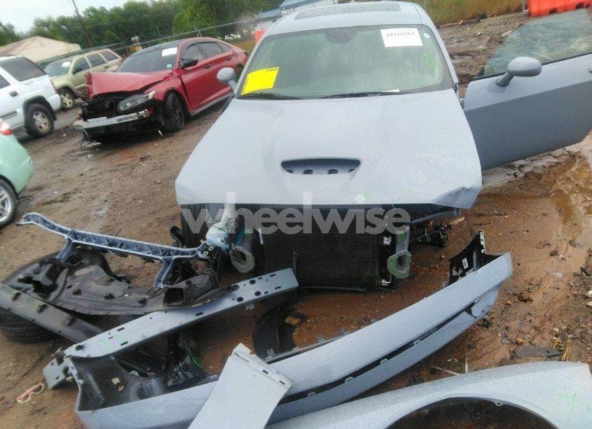 Photo 6 of 2021 Dodge Challenger R/T (VIN 2C3CDZBT8MH564773)