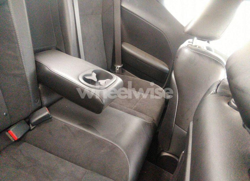 Photo 8 of 2021 Dodge Challenger R/T (VIN 2C3CDZBT8MH564773)