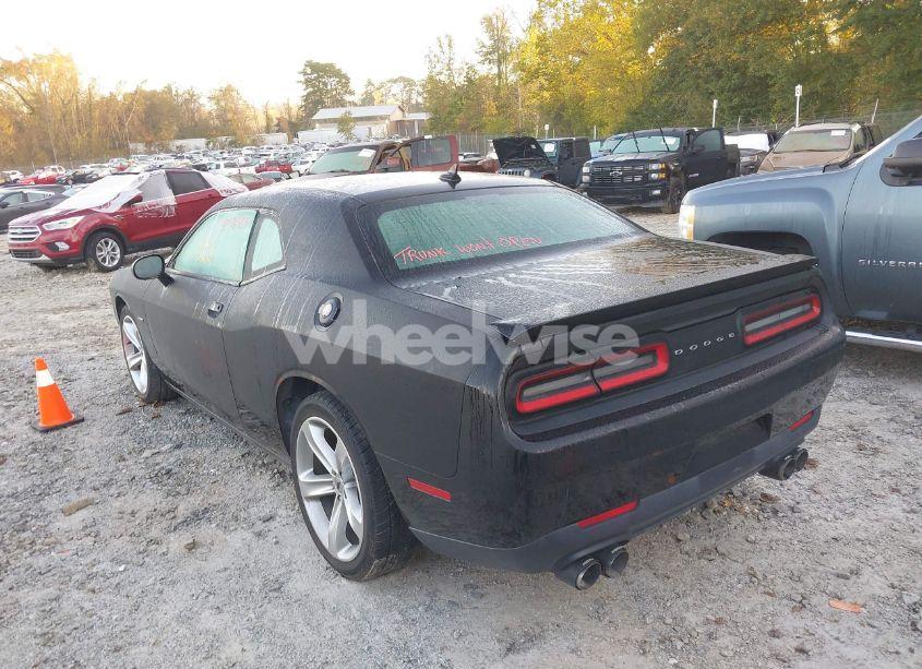 Photo 3 of 2017 Dodge Challenger R/T (VIN 2C3CDZBT9HH573634)