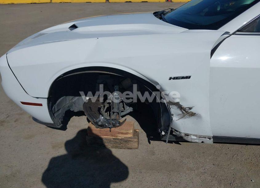 Photo 6 of 2017 Dodge Challenger R/T (VIN 2C3CDZBT9HH658215)