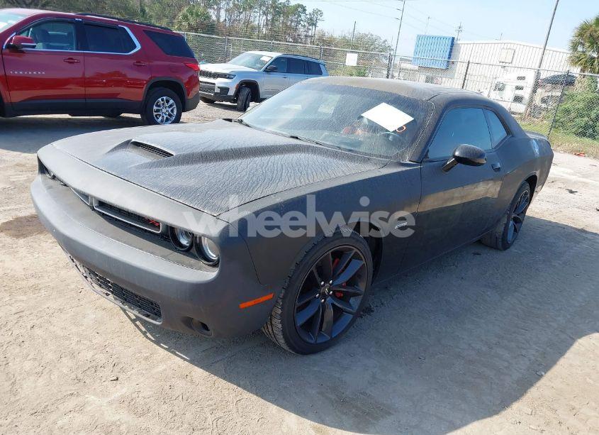 Photo 2 of 2019 Dodge Challenger R/T (VIN 2C3CDZBT9KH739108)