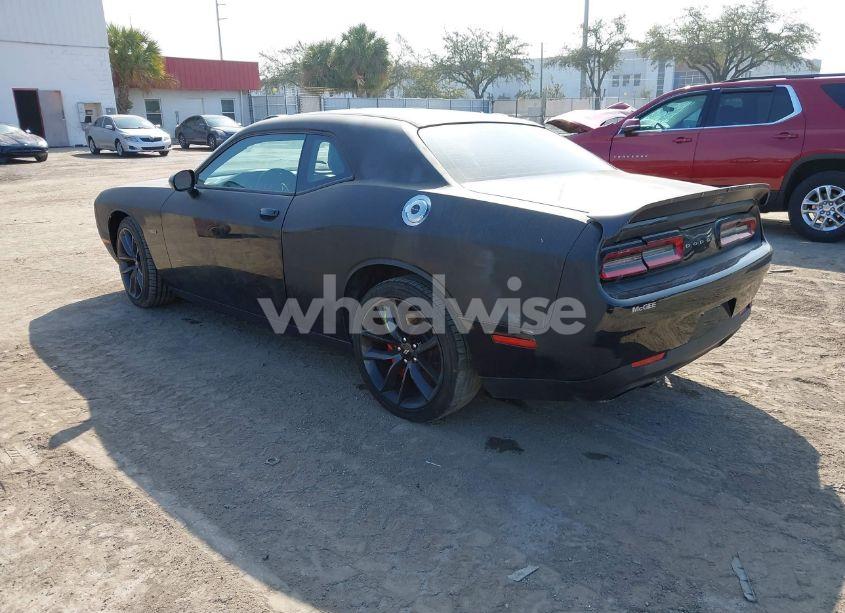 Photo 3 of 2019 Dodge Challenger R/T (VIN 2C3CDZBT9KH739108)