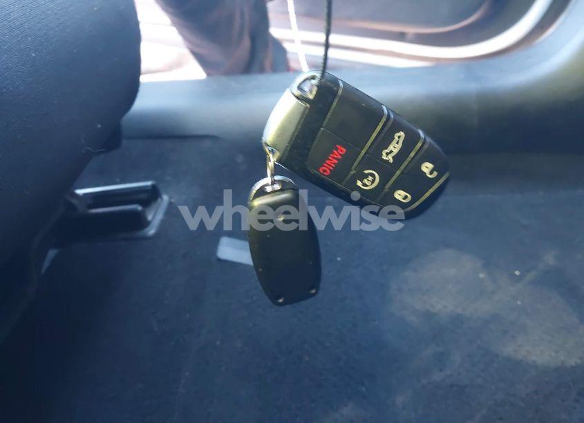 Photo 11 of 2021 Dodge Challenger R/T (VIN 2C3CDZBT9MH506400)