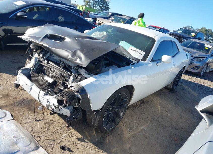 Photo 2 of 2021 Dodge Challenger R/T (VIN 2C3CDZBT9MH506400)