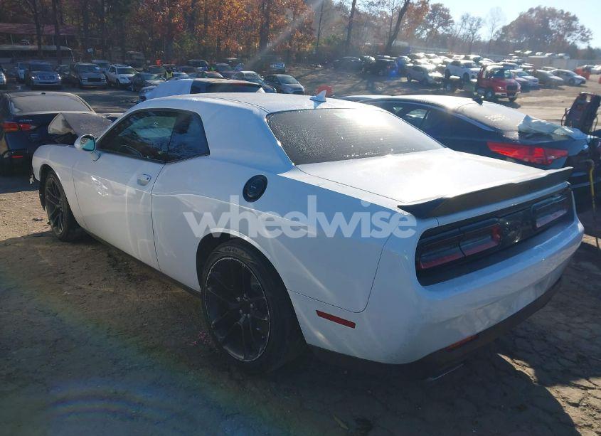 Photo 3 of 2021 Dodge Challenger R/T (VIN 2C3CDZBT9MH506400)