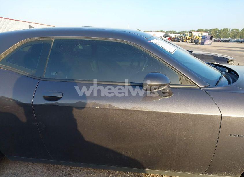 Photo 13 of 2021 Dodge Challenger R/T (VIN 2C3CDZBT9MH662727)