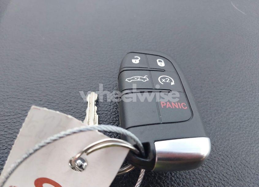 Photo 11 of 2015 Dodge Challenger R/T PLUS (VIN 2C3CDZBTXFH733095)