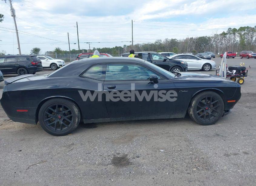 Photo 13 of 2015 Dodge Challenger R/T PLUS (VIN 2C3CDZBTXFH733095)