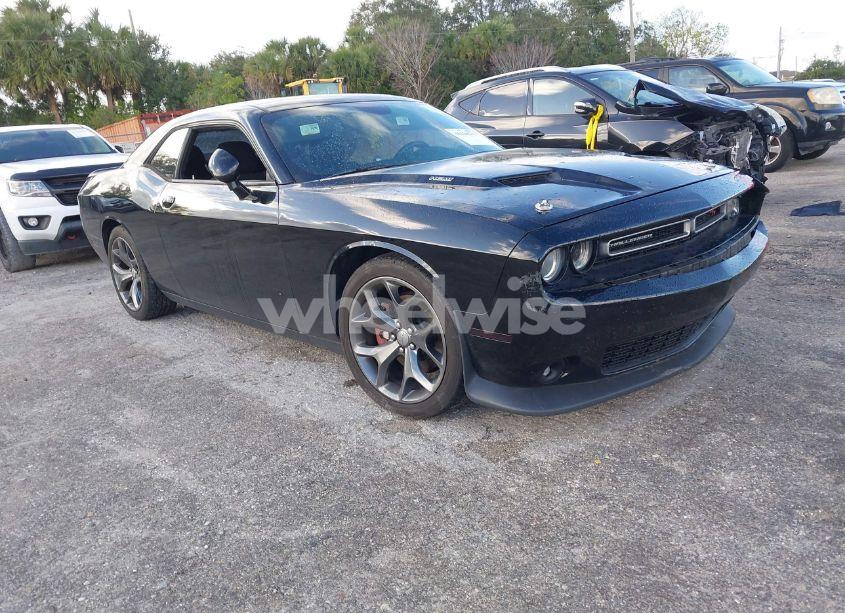 Photo 12 of 2016 Dodge Challenger R/T (VIN 2C3CDZBTXGH353577)
