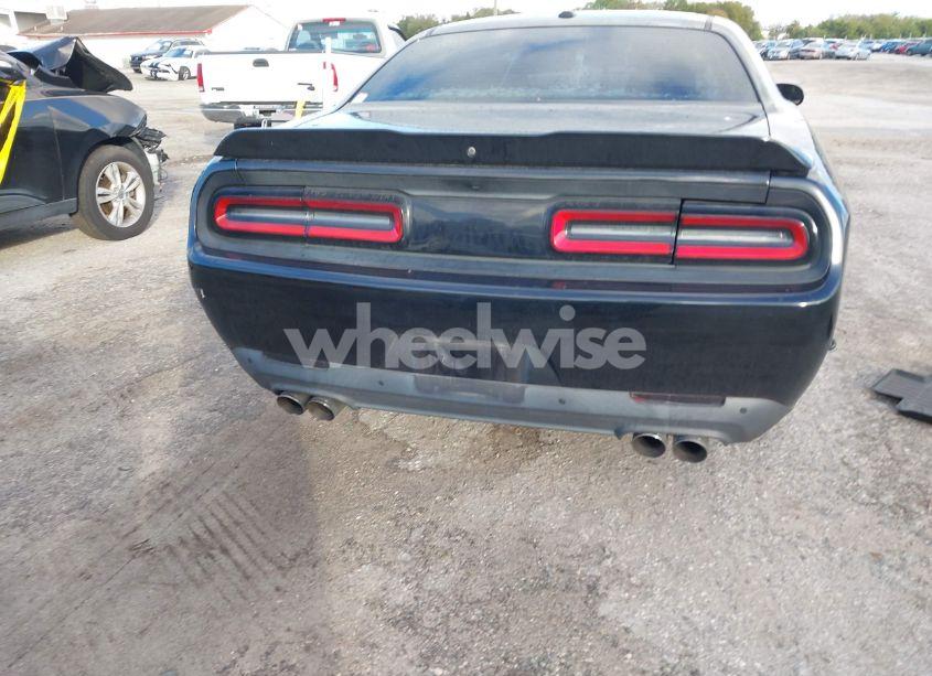 Photo 15 of 2016 Dodge Challenger R/T (VIN 2C3CDZBTXGH353577)