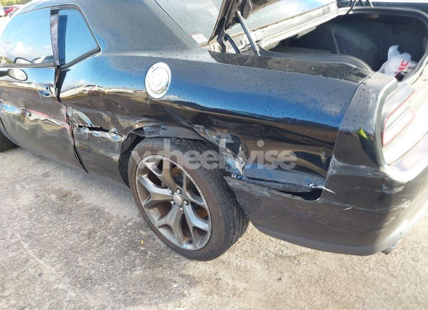 Photo 6 of 2016 Dodge Challenger R/T (VIN 2C3CDZBTXGH353577)