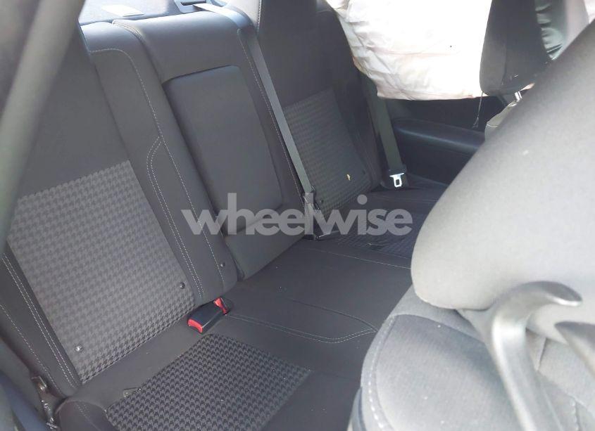 Photo 8 of 2016 Dodge Challenger R/T (VIN 2C3CDZBTXGH353577)