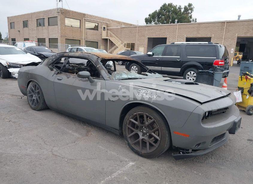 2017 Dodge Challenger R/T SHAKER (VIN 2C3CDZBTXHH663987) main photo