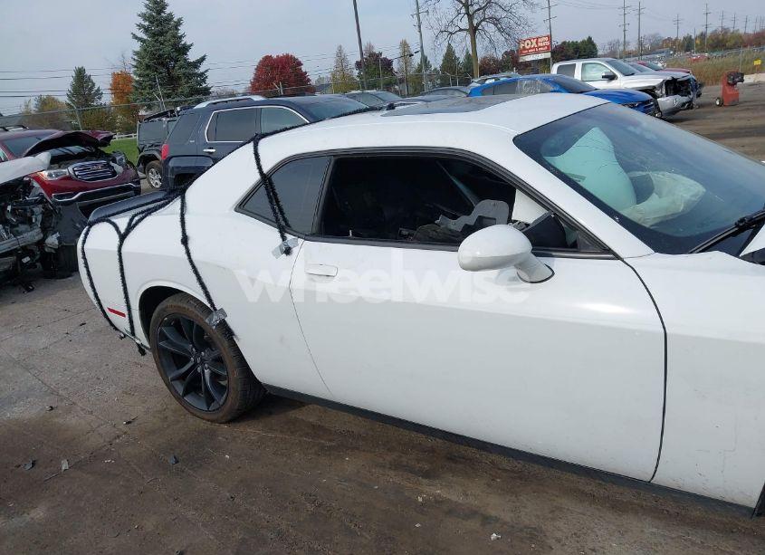 Photo 12 of 2018 Dodge Challenger R/T PLUS (VIN 2C3CDZBTXJH260243)