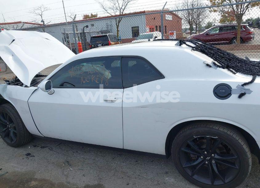 Photo 13 of 2018 Dodge Challenger R/T PLUS (VIN 2C3CDZBTXJH260243)