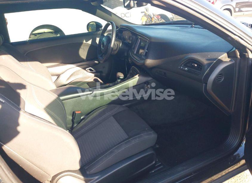 Photo 5 of 2018 Dodge Challenger R/T (VIN 2C3CDZBTXJH328296)