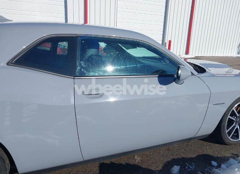 Photo 14 of 2022 Dodge Challenger R/T (VIN 2C3CDZBTXNH234232)
