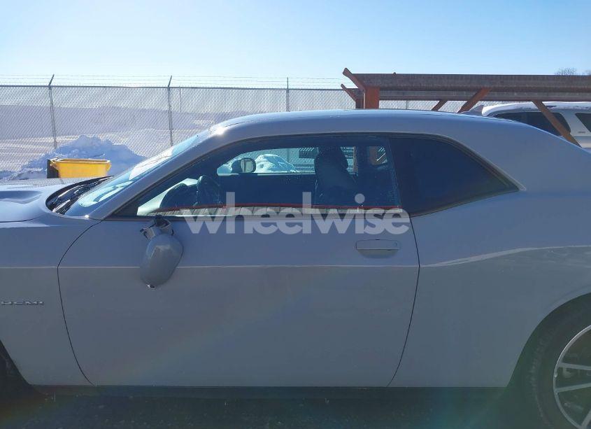 Photo 15 of 2022 Dodge Challenger R/T (VIN 2C3CDZBTXNH234232)